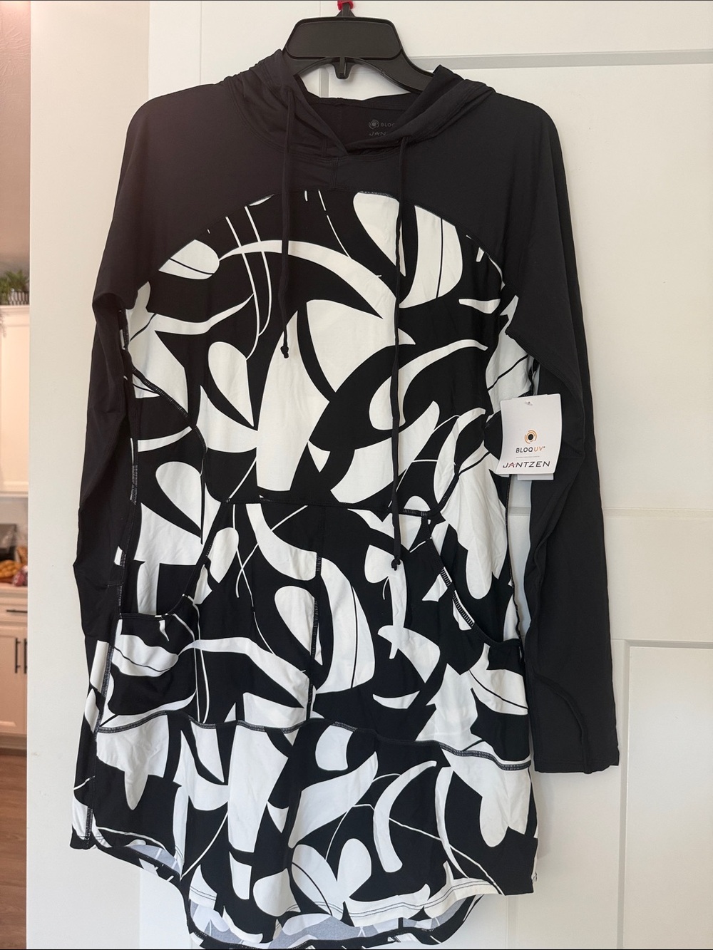 Jantzen Black and White Hooded Swim Coverup